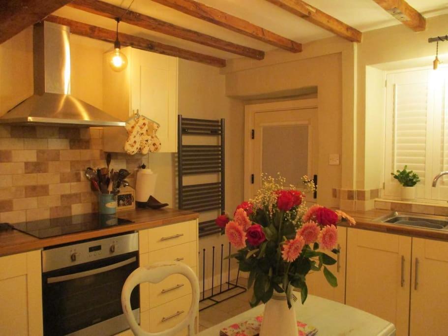 1800 Period Grade 2 Listed Cottage Addingham Luaran gambar