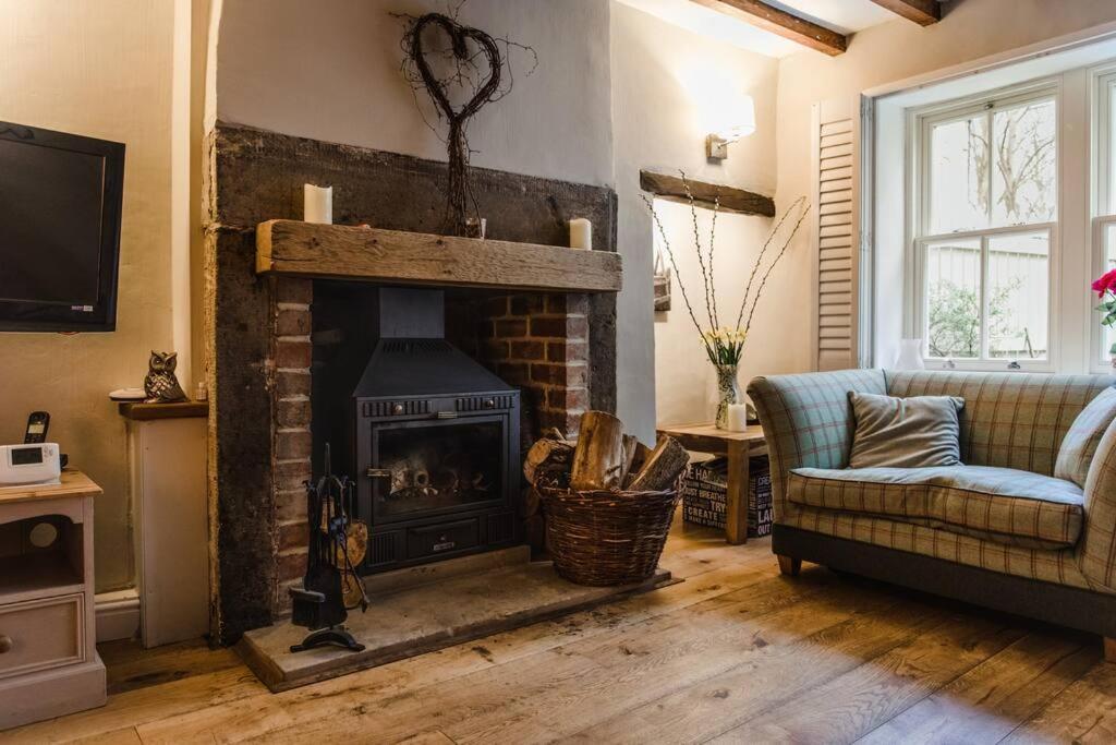 1800 Period Grade 2 Listed Cottage Addingham Luaran gambar